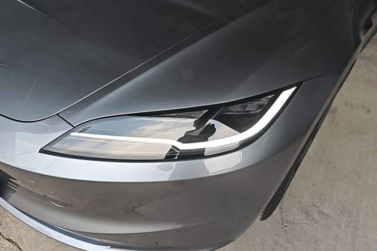 Used Tesla Model 3 2025 Model Revised Rear-Wheel-Drive Version Left Front Headlight