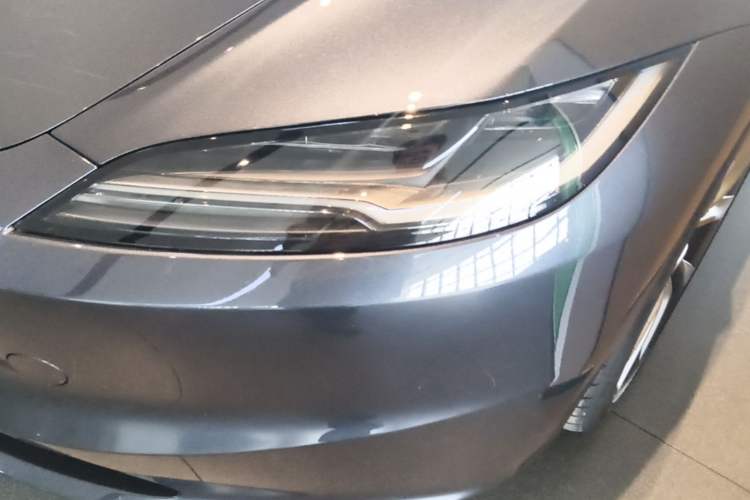 Used Tesla Model 3 2025 Rear-Wheel-Drive Version Left Front Headlight