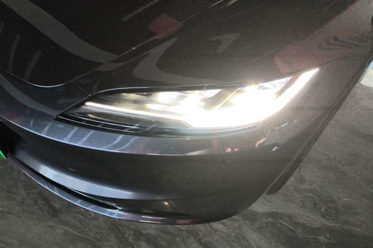 Used Tesla Model 3 2025 Rear-Wheel-Drive Version Left Front Headlight