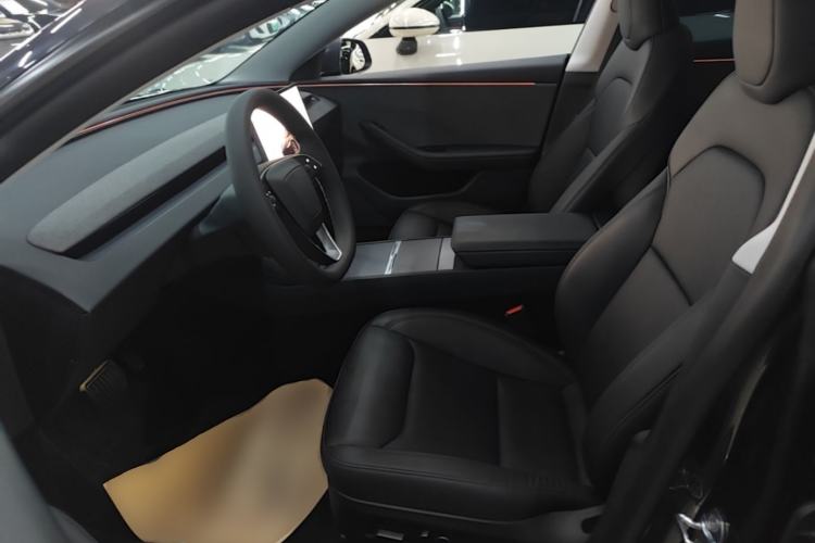Used Tesla Model 3 2025 Rear-Wheel-Drive Version Left Front Seat
