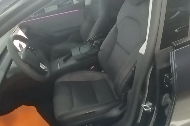 Used Tesla Model 3 2025 Rear-Wheel-Drive Version Left Front Seat