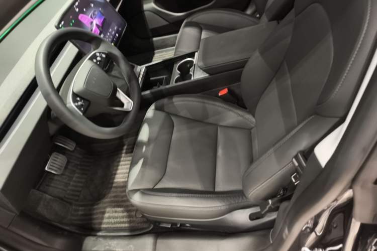 Used Tesla Model 3 2025 Rear-Wheel-Drive Version Left Front Seat