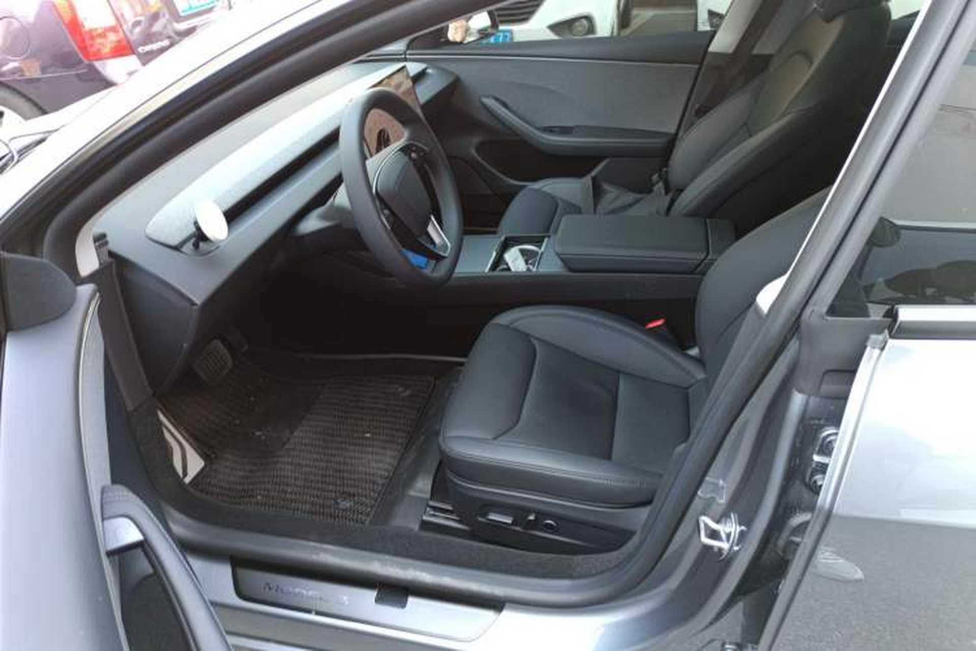 Used Tesla Model 3 2025 Rear-Wheel-Drive Version Left Front Seat