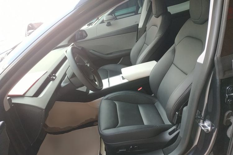 Used Tesla Model 3 2025 Rear-Wheel-Drive Version Left Front Seat