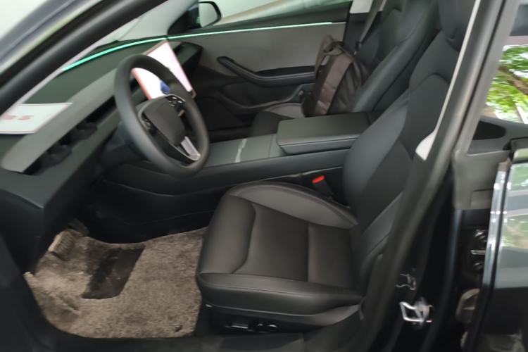 Used Tesla Model 3 2025 Rear-Wheel-Drive Version Left Front Seat