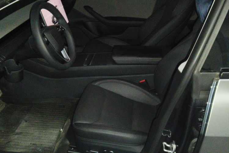 Used Tesla Model 3 2025 Rear-Wheel-Drive Version Left Front Seat