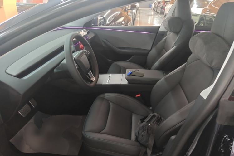 Used Tesla Model 3 2025 Rear-Wheel-Drive Version Left Front Seat