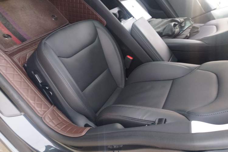 Used Tesla Model 3 2025 Rear-Wheel-Drive Version Left Front Seat