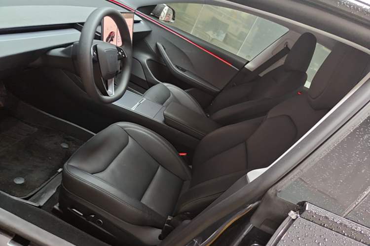 Used Tesla Model 3 2025 Rear-Wheel-Drive Version Left Front Seat