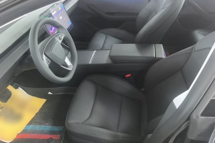 Used Tesla Model 3 2025 Rear-Wheel-Drive Version Left Front Seat