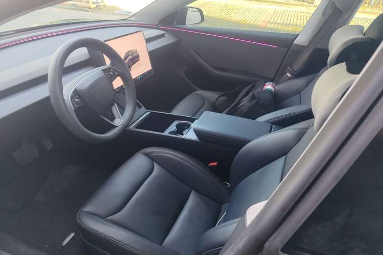 Used Tesla Model 3 2025 Rear-Wheel-Drive Version Left Front Seat