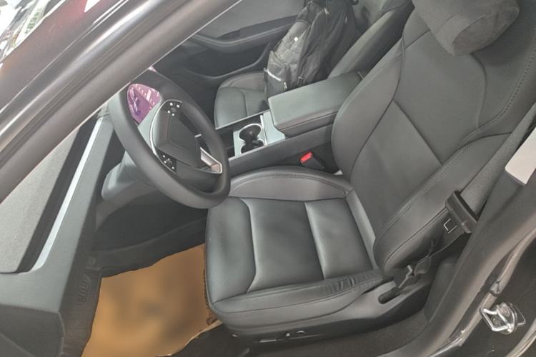 Used Tesla Model 3 2025 Rear-Wheel-Drive Version Left Front Seat
