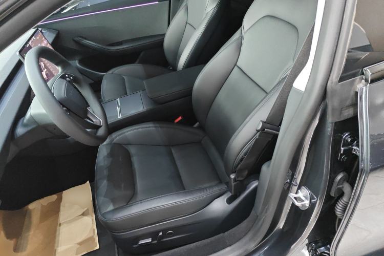 Used Tesla Model 3 2025 Rear-Wheel-Drive Version Left Front Seat