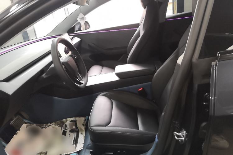 Used Tesla Model 3 2025 Rear-Wheel-Drive Version Left Front Seat