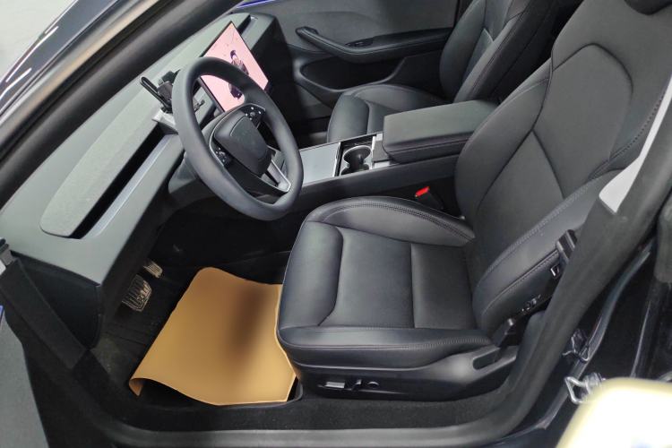 Used Tesla Model 3 2025 Rear-Wheel-Drive Version Left Front Seat