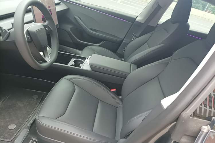 Used Tesla Model 3 2025 Rear-Wheel-Drive Version Left Front Seat