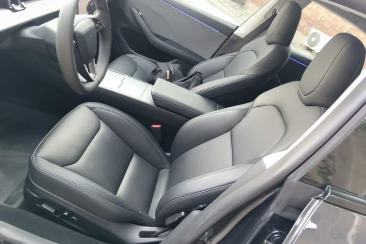Used Tesla Model 3 2025 Rear-Wheel-Drive Version Left Front Seat