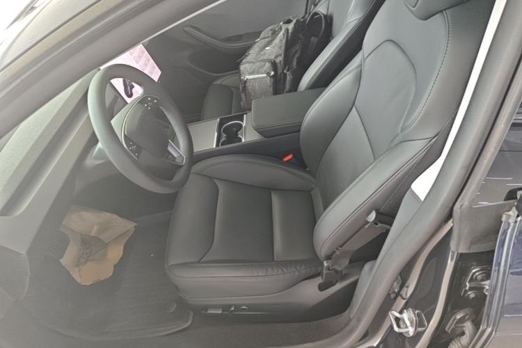 Used Tesla Model 3 2025 Rear-Wheel-Drive Version Left Front Seat