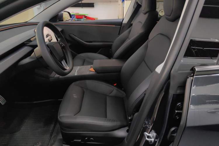 Used Tesla Model 3 2025 Rear-Wheel-Drive Version Left Front Seat