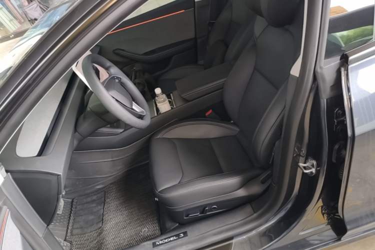 Used Tesla Model 3 2025 Rear-Wheel-Drive Version Left Front Seat