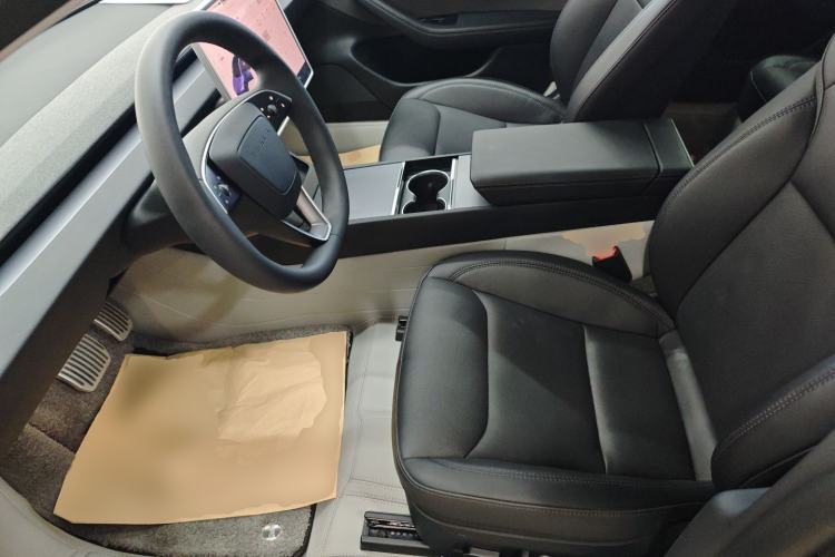 Used Tesla Model 3 2025 Rear-Wheel-Drive Version Left Front Seat