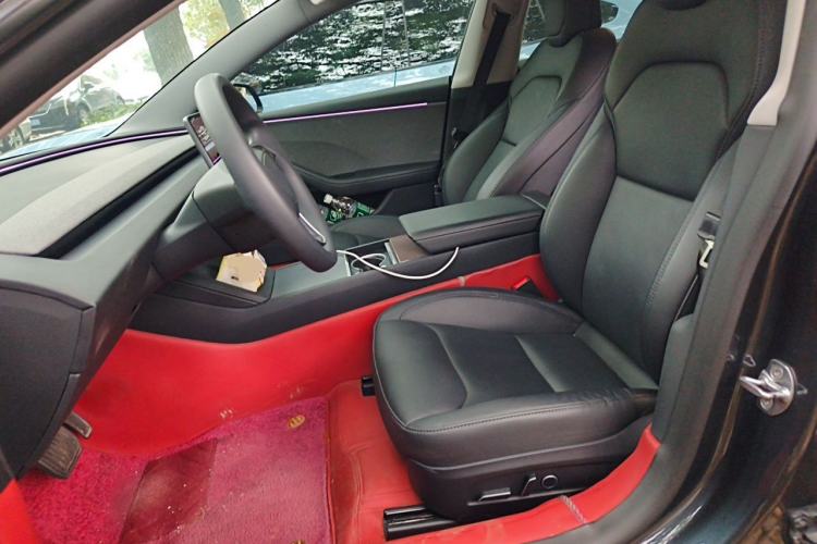 Used Tesla Model 3 2025 Rear-Wheel-Drive Version Left Front Seat