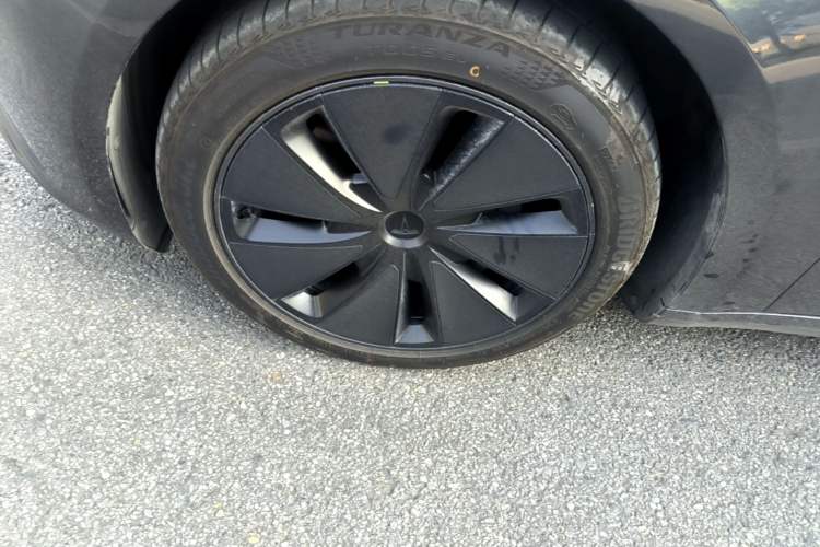 Used Tesla Model 3 2025 Rear-Wheel-Drive Version Left Front Wheel Hub