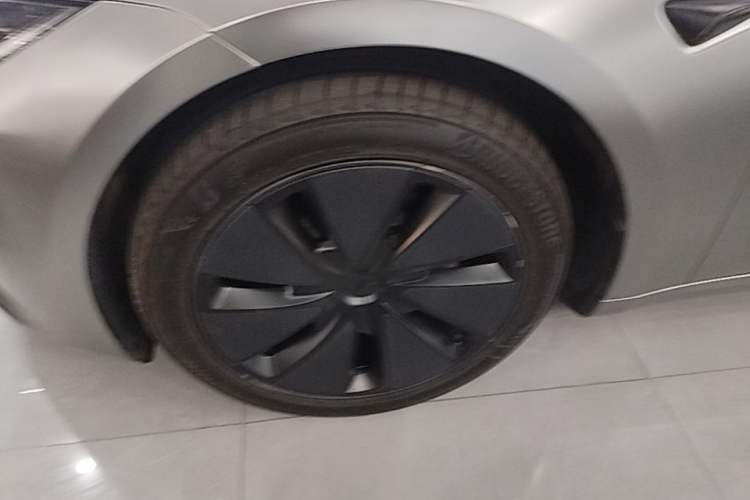 Used Tesla Model 3 2025 Rear-Wheel-Drive Version Left Front Wheel Hub