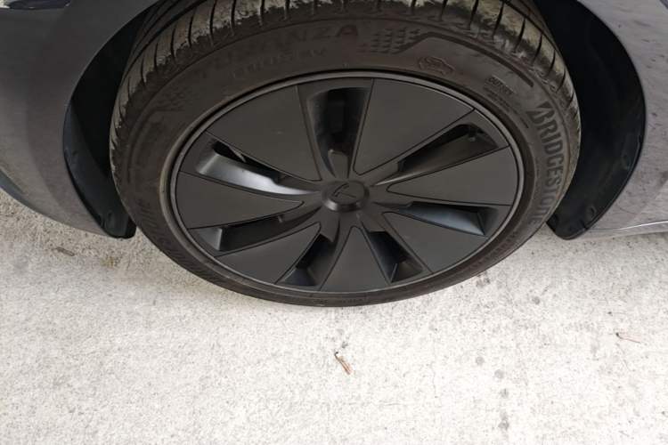 Used Tesla Model 3 2025 Rear-Wheel-Drive Version Left Front Wheel Hub