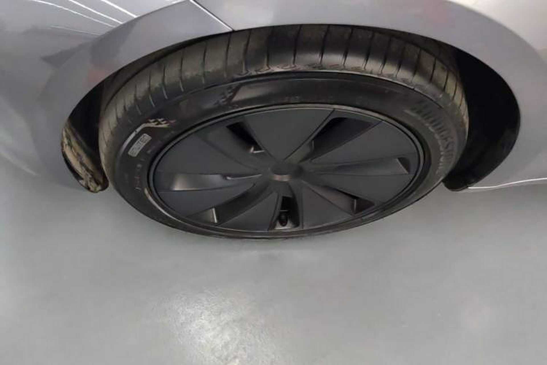 Used Tesla Model 3 2025 Model Revised Rear-Wheel-Drive Version Left Front Wheel Hub