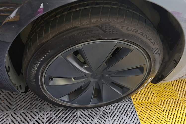 Used Tesla Model 3 2025 Rear-Wheel-Drive Version Left Front Wheel Hub