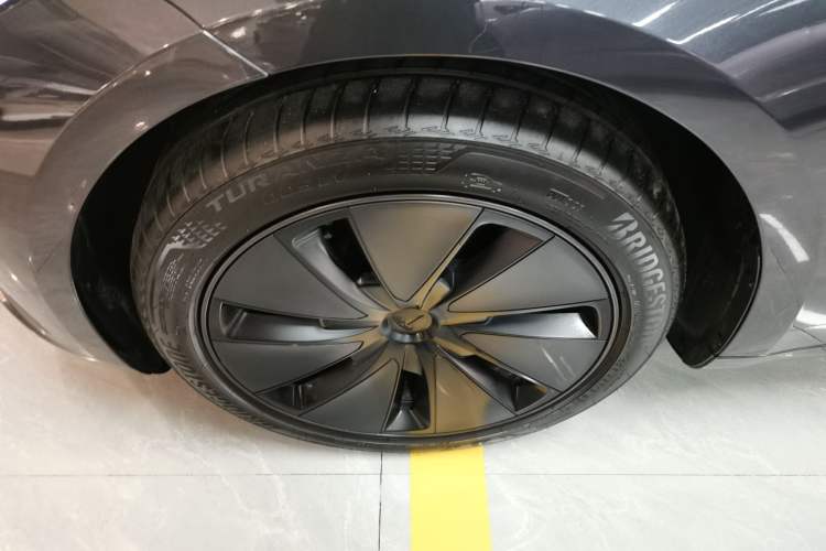 Used Tesla Model 3 2025 Rear-Wheel-Drive Version Left Front Wheel Hub