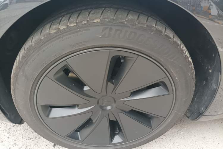 Used Tesla Model 3 2025 Rear-Wheel-Drive Version Left Front Wheel Hub
