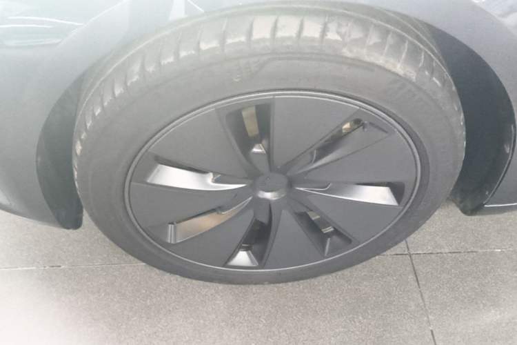 Used Tesla Model 3 2025 Rear-Wheel-Drive Version Left Front Wheel Hub