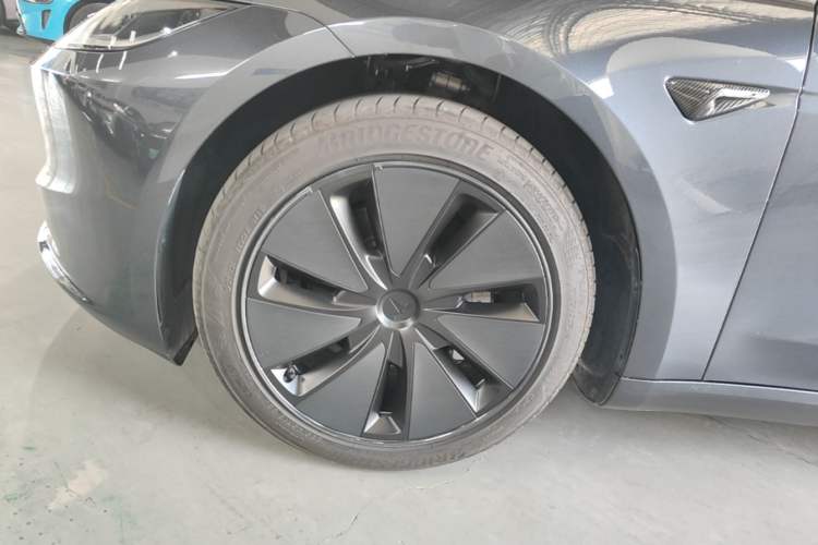 Used Tesla Model 3 2025 Rear-Wheel-Drive Version Left Front Wheel Hub