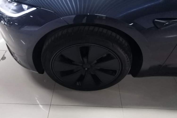 Used Tesla Model 3 2025 Rear-Wheel-Drive Version Left Front Wheel Hub