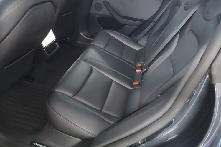 Used Tesla Model 3 2025 Rear-Wheel-Drive Version Left Rear Seat