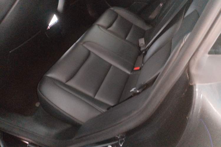 Used Tesla Model 3 2025 Rear-Wheel-Drive Version Left Rear Seat