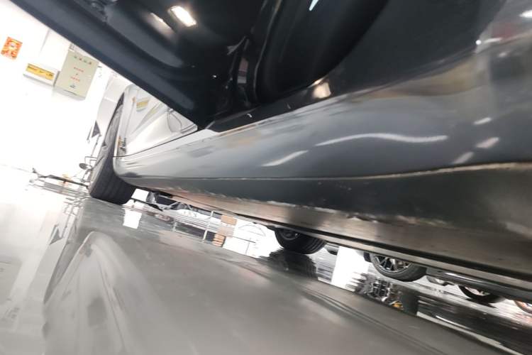 Used Tesla Model 3 2025 Rear-Wheel-Drive Version Left Side Sill