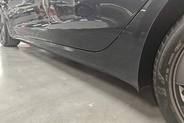 Used Tesla Model 3 2025 Model Revised Rear-Wheel-Drive Version Left Side Sill