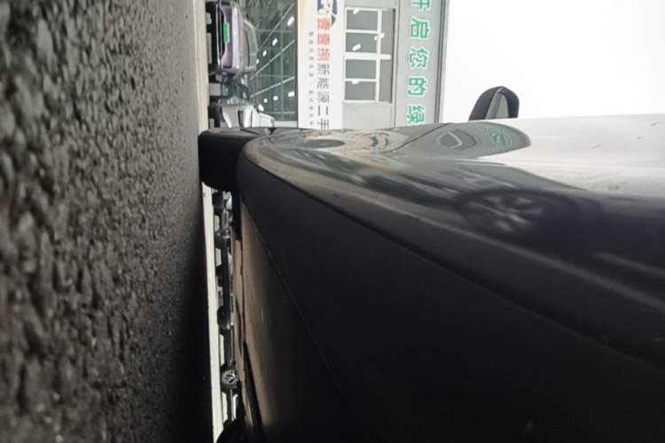 Used Tesla Model 3 2025 Rear-Wheel-Drive Version Left Side Sill