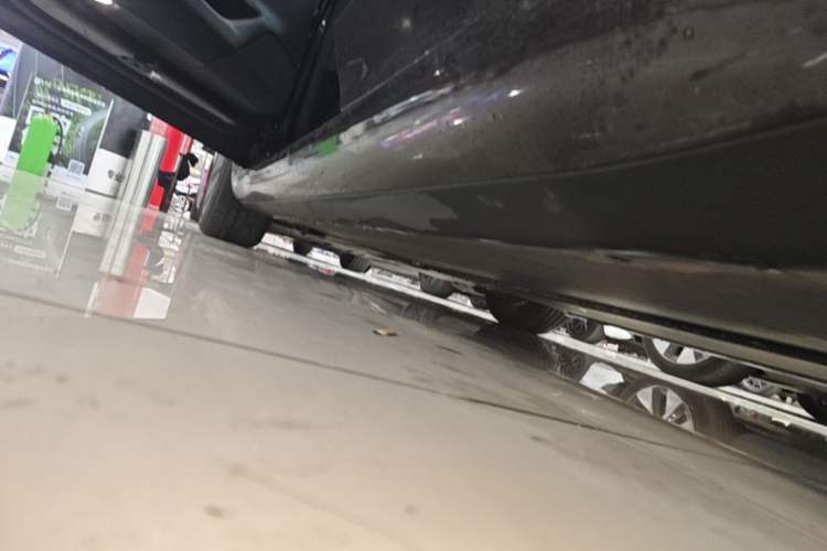 Used Tesla Model 3 2025 Rear-Wheel-Drive Version Left Side Sill