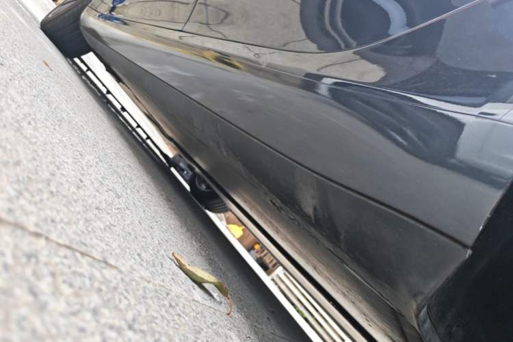 Used Tesla Model 3 2025 Rear-Wheel-Drive Version Left Side Sill