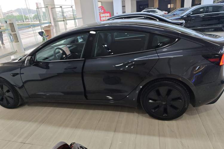Used Tesla Model 3 2025 Rear-Wheel-Drive Version Left Side