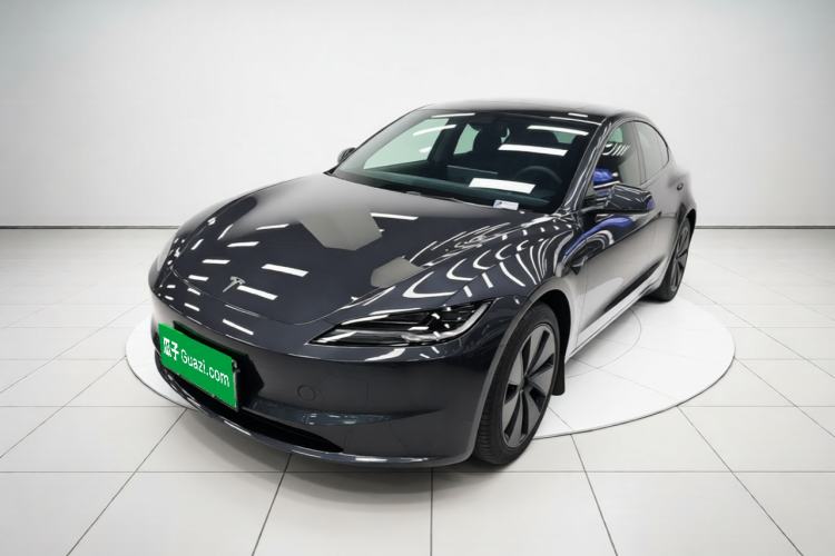 Tesla Model 3 2025 Rear-Wheel-Drive Version