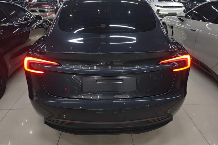 Used Tesla Model 3 2025 Rear-Wheel-Drive Version Rear