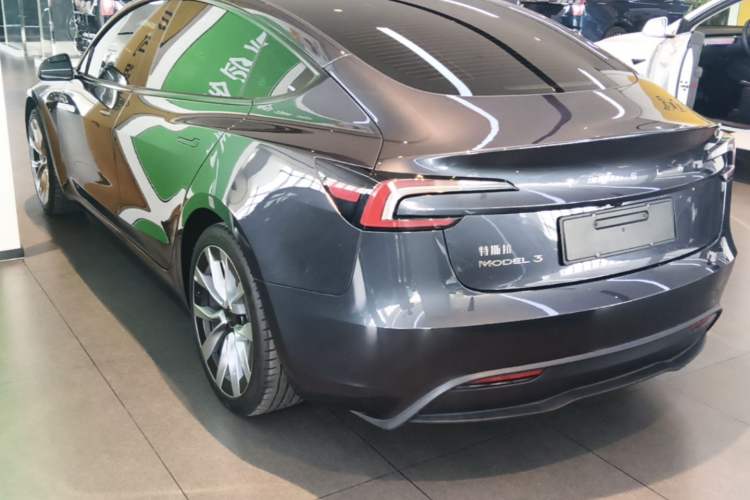 Used Tesla Model 3 2025 Rear-Wheel-Drive Version Rear Left 45 Deg