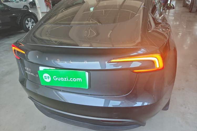 Used Tesla Model 3 2025 Rear-Wheel-Drive Version Rear