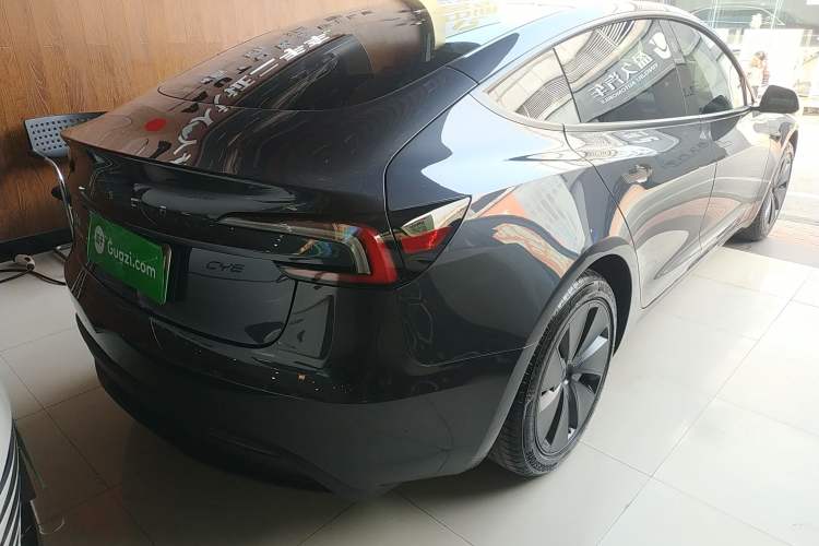 Used Tesla Model 3 2025 Rear-Wheel-Drive Version Rear Right 45 Deg