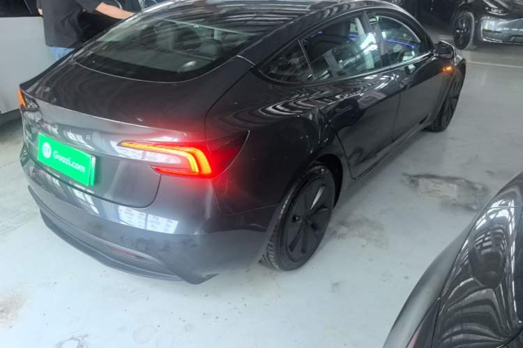Used Tesla Model 3 2025 Rear-Wheel-Drive Version Rear Right 45 Deg